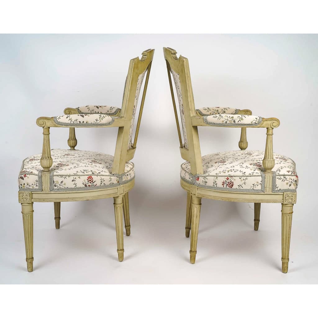 Jean-Baptiste Boulard (1725-1789) Paire de fauteuils en bois sculpté et laqué d’époque Louis XVI Jean-Baptiste Boulard (1725-1789) Paire de fauteuils en bois sculpté et laqué d’époque Louis XVI