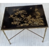 1950′ Table Maison Baguès Ou Maison Jansen Décor Bambou en Bronze Doré Avec Plateau Laque de Chine Aux Oiseaux Et Fleurs 1950′ Table Maison Baguès Ou Maison Jansen Décor Bambou en Bronze Doré Avec Plateau Laque de Chine Aux Oiseaux Et Fleurs