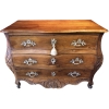 Commode XVIIIè siècle du Quercy d’époque Louis XV en noyer ouvrant par 3 tiroirs Commode XVIIIè siècle du Quercy d’époque Louis XV en noyer ouvrant par 3 tiroirs