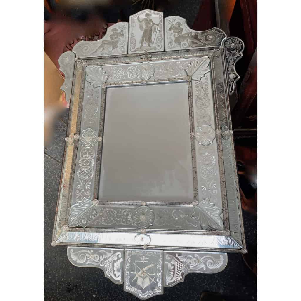 1970′ Miroir Venise A l’Antique A Décor de Personnages Symbolisant La Justice Signé: HIMBERGER 1974 |||||||||||