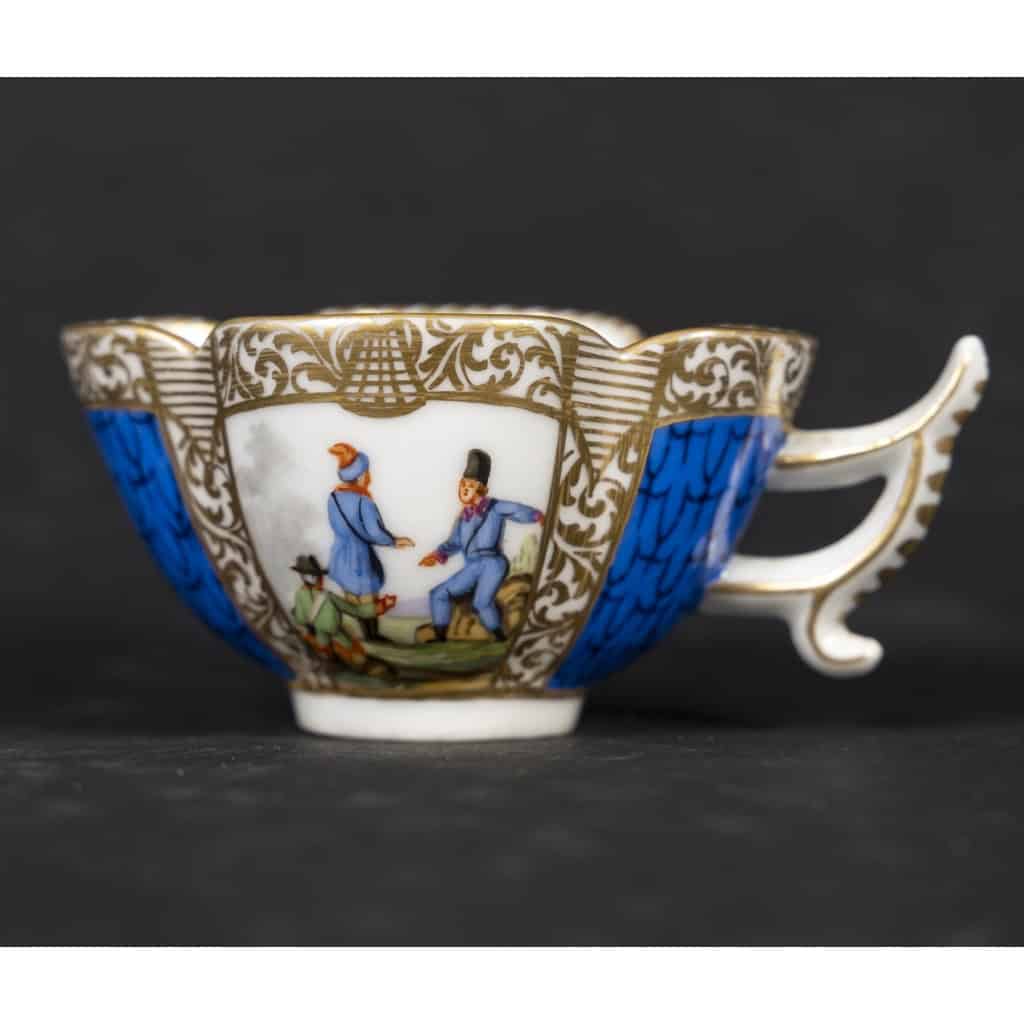 Ensemble de tasses Saxe, XIXème siècle Ensemble de tasses Saxe, XIXème siècle