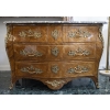 Commode Louis XV, estampillée P. ROUSSEL Commode Louis XV, estampillée P. ROUSSEL