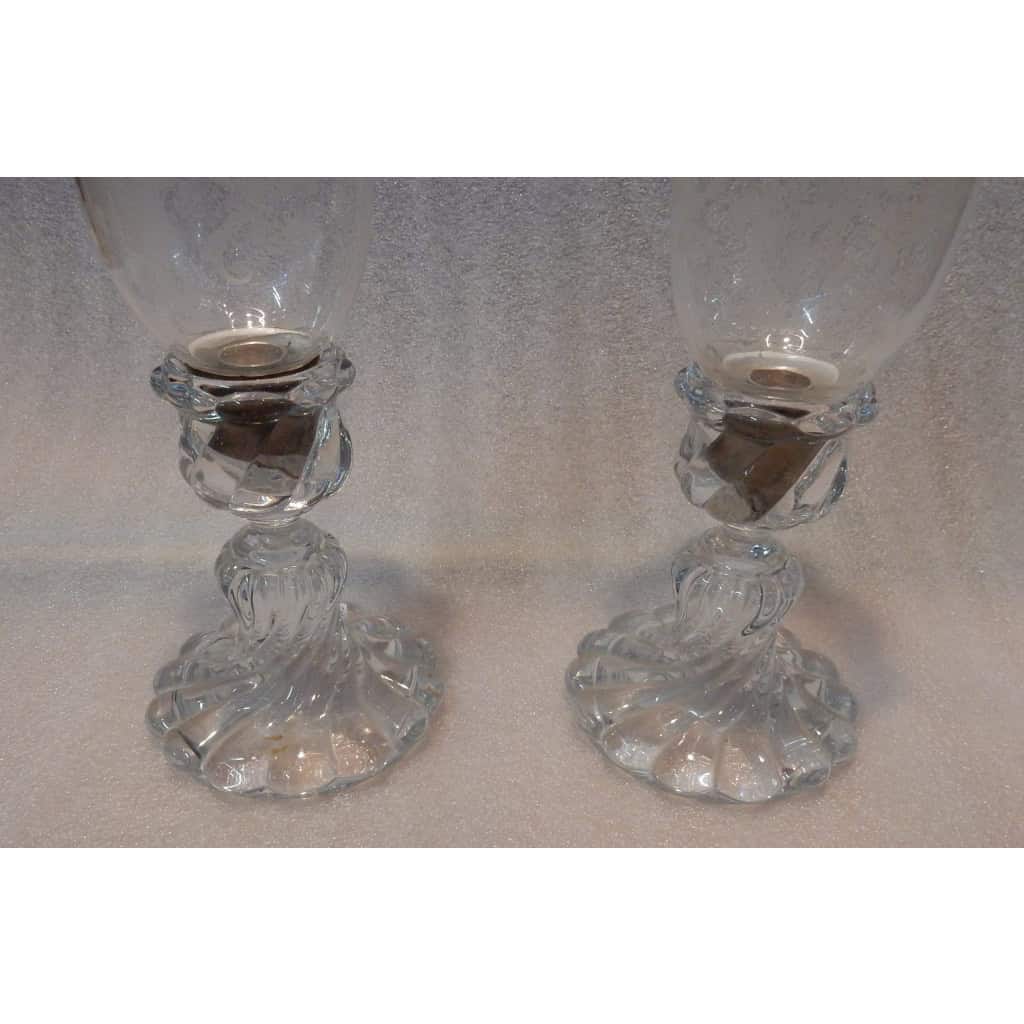 1950/70 Paire de Bougeoirs En Cristal Photophores Baccarat Modèle Tors Signés 1950/70 Paire de Bougeoirs En Cristal Photophores Baccarat Modèle Tors Signés