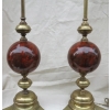 1890′ Paire de Lampes Bronze et Boules en Fer Peint en Faux Marbre Griotte 1890′ Paire de Lampes Bronze et Boules en Fer Peint en Faux Marbre Griotte