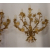 1880′ Paire d’Appliques en Bronze Doré à Décor Floral 5 Bras de Lumière 1880′ Paire d’Appliques en Bronze Doré à Décor Floral 5 Bras de Lumière