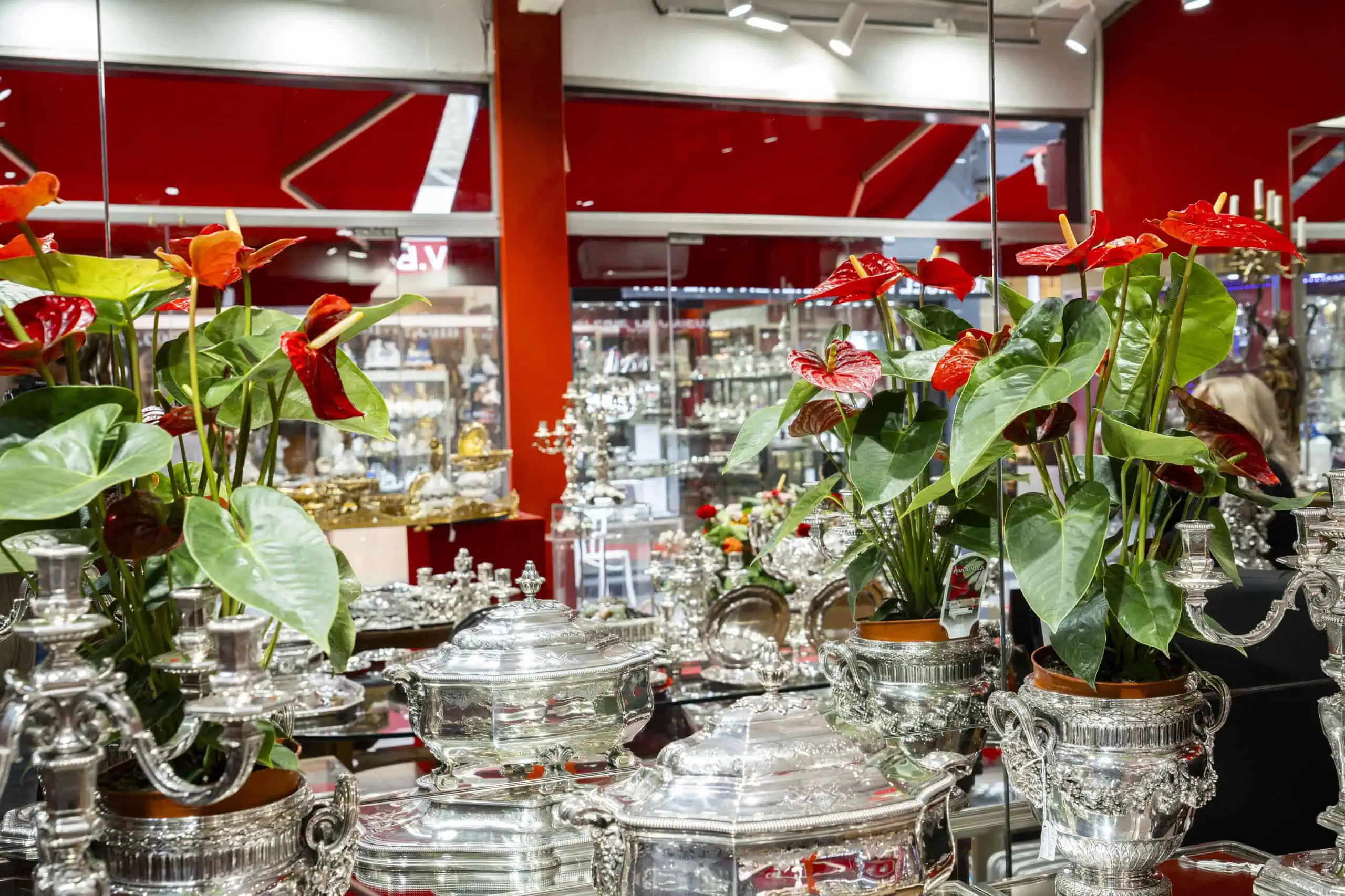 Le Marché Biron au cœur des Puces de Paris Saint-Ouen 