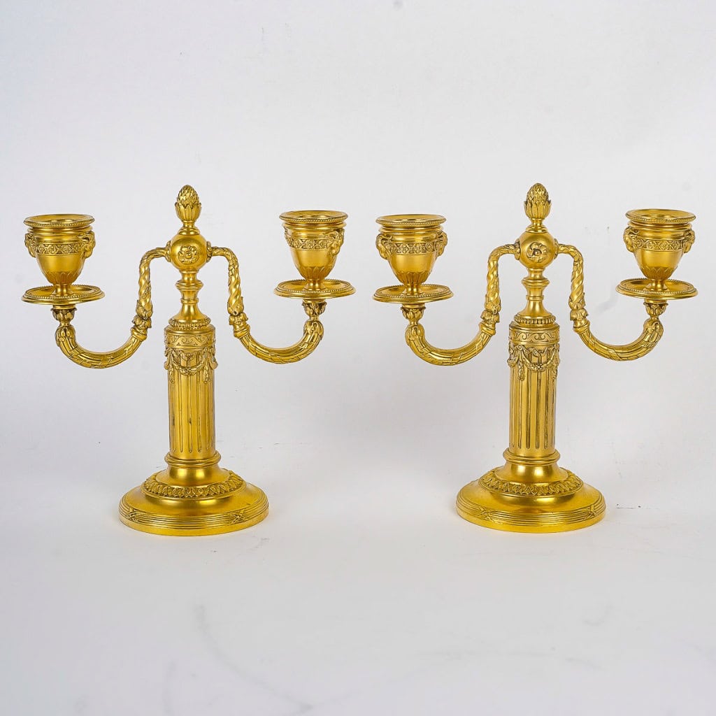 Paire de petits candélabres en bronze doré de style Louis XVI signé Risler et Carré 