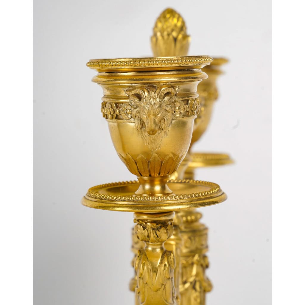 Paire de petits candélabres en bronze doré de style Louis XVI signé Risler et Carré 