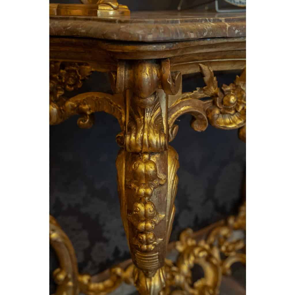 Console en bois sculpté ajouré et doré à décor Rocaille Italie fin du XVIIIème siècle 