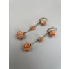 Paire de pendants d'oreilles or jaune et corail 