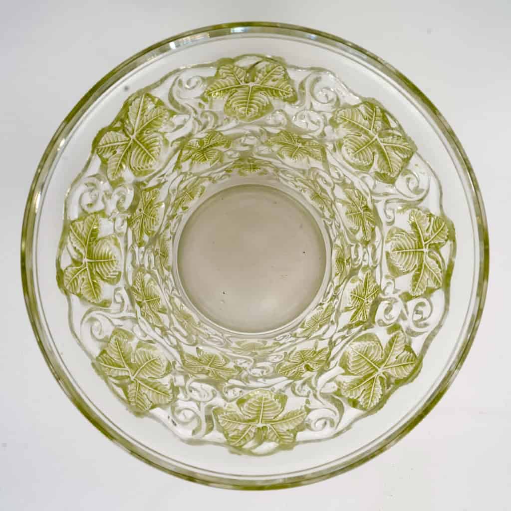 Vase Seau à Champagne/Glace "Reims" verre blanc patiné vert de René LALIQUE 