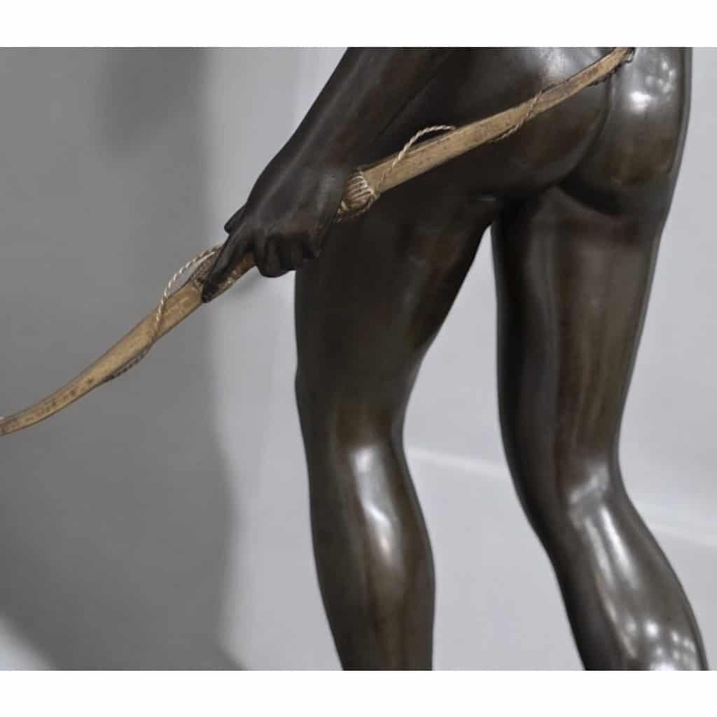 Sculpture - "Diane Chasseresse" , Jean - Antoine Houdon (1741-1828) - Bronze 