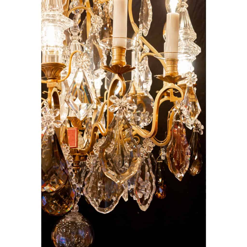 Lustre de style Louis XV en bronze doré et décor de cristal taillé signé par les Cristalleries de Baccarat vers 1890 