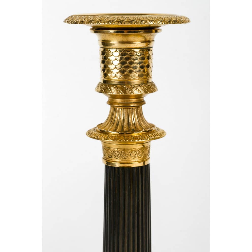 Paire de Bougeoirs montés en lampes d’époque Empire en Bronze Patiné et Doré vers 1810 