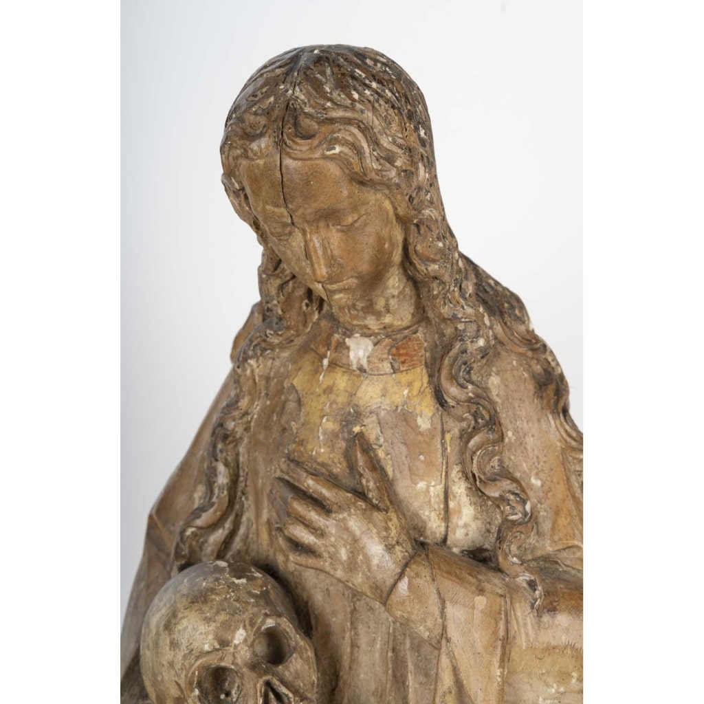 Sculpture en bois sculpté représentant Marie Madeleine, Circa 1500. 