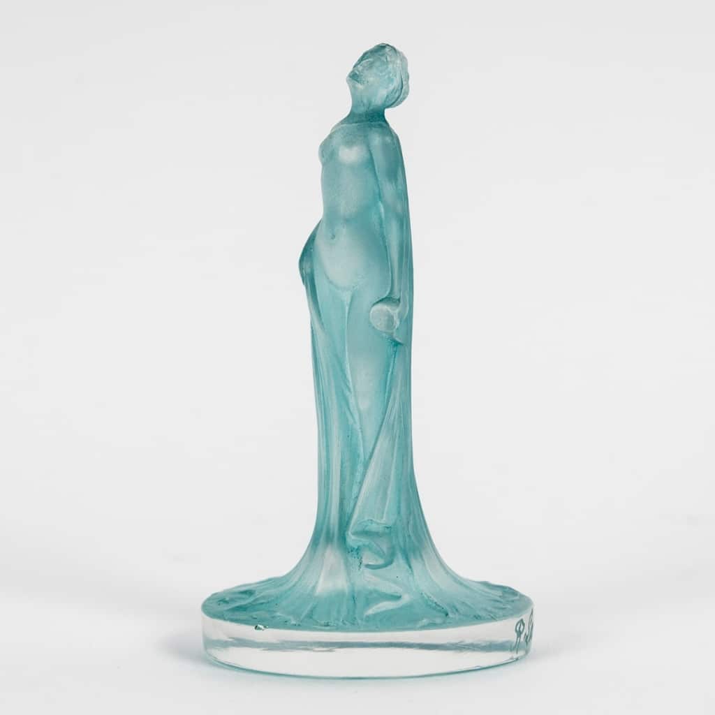 1912 René Lalique - Cachet Statuette Drapée Verre Blanc Patiné Turquoise 