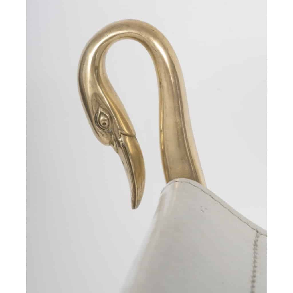 1970 Tabouret curule en bronze doré et argenté modèle « Swans » de la Maison Charles. 