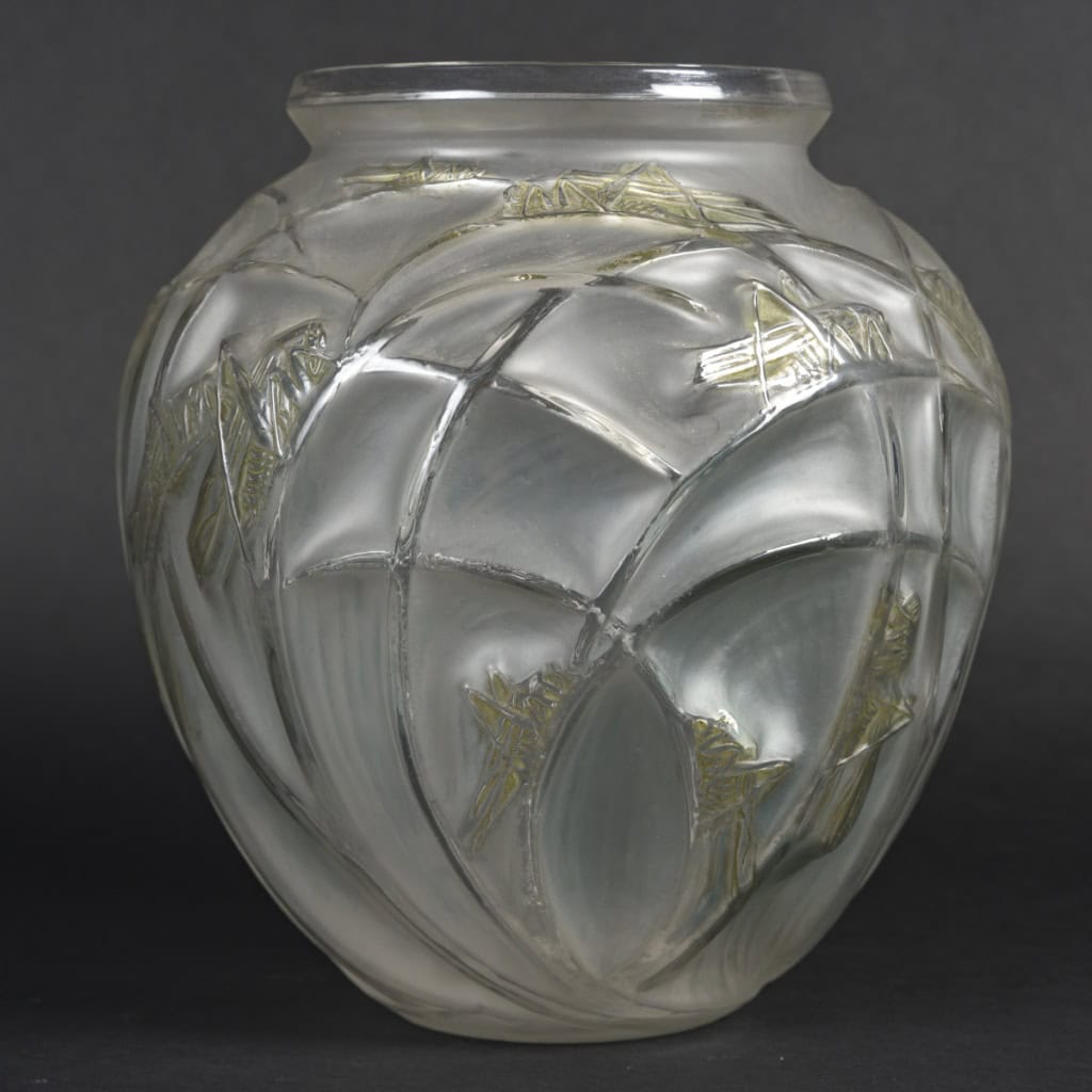 René Lalique Vase Sauterelles 