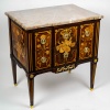 Commode sauteuse à ressaut à marqueterie d’instruments de musique, époque Louis XVI vers 1780 