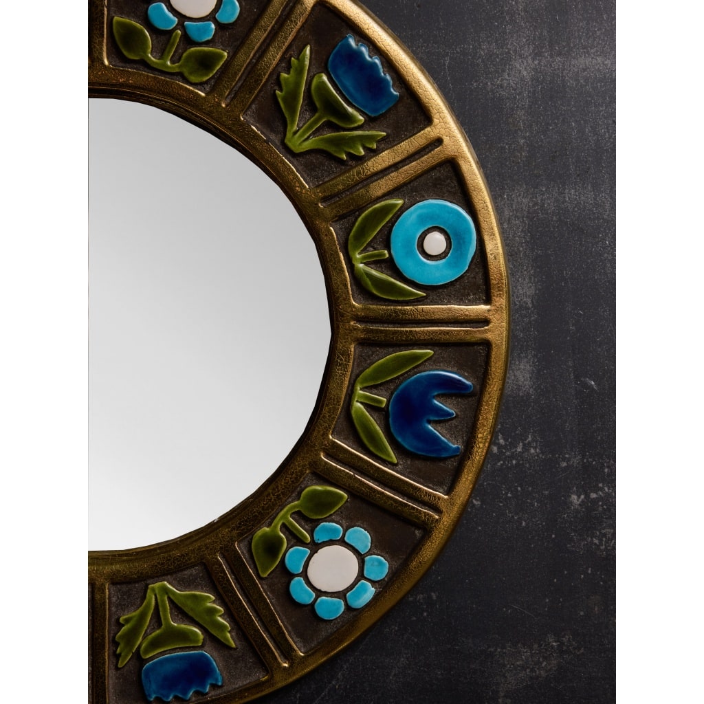 Round Mithe Espelt Ceramic Mirror with Blue Flower Decors 