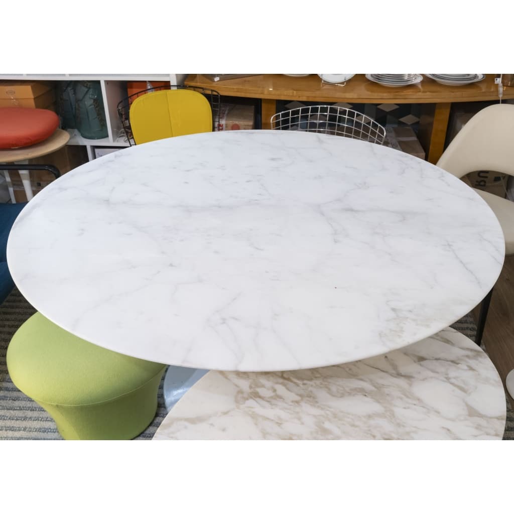 Eero SAARINEN Knoll International « Tulip » Table Calacatta 137 cm 