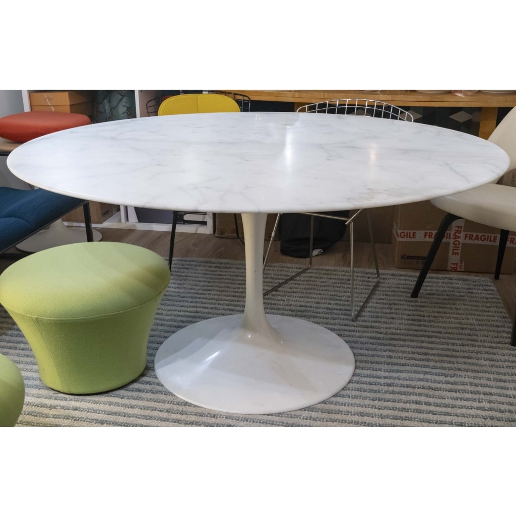 Eero SAARINEN Knoll International « Tulip » Table Calacatta 137 cm 