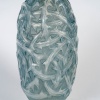 Vase "Ronces" verre opalescent patiné bleu de René LALIQUE 