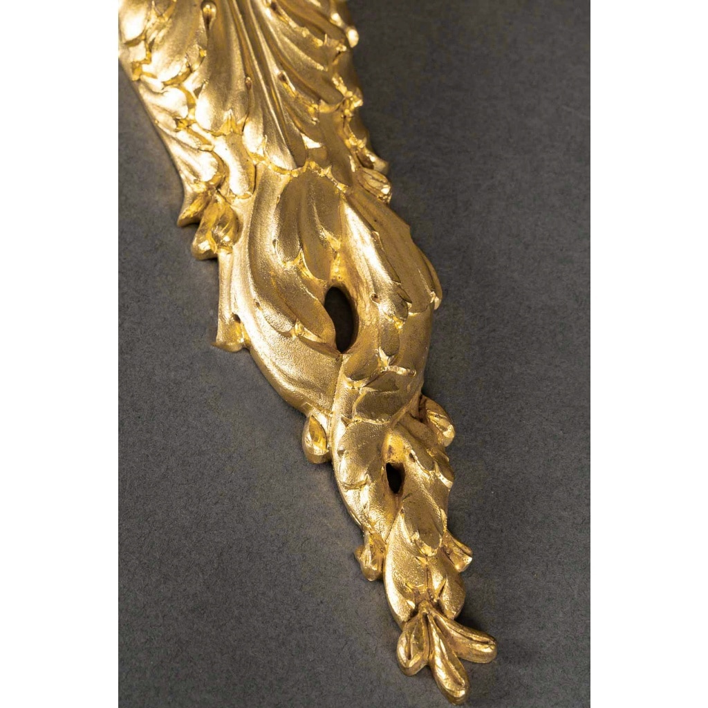 Paire d’appliques de style Louis XVI Aux Termes de Femmes en bronze ciselé et doré vers 1850-1870 