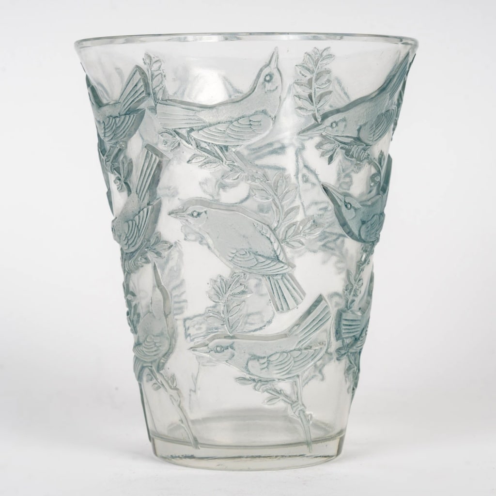 Vase "Grives" verre patiné bleu de René LALIQUE 