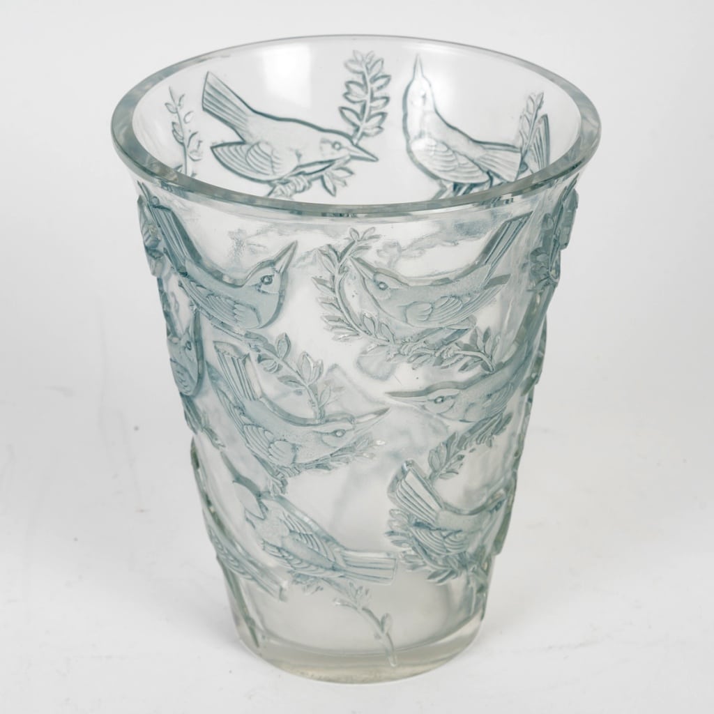 Vase "Grives" verre patiné bleu de René LALIQUE 