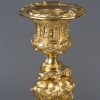 Paire de Flambeaux aux Vestales Style Louis XVI en Bronze Ciselé et Doré, XIXe Siècle vers 1850 