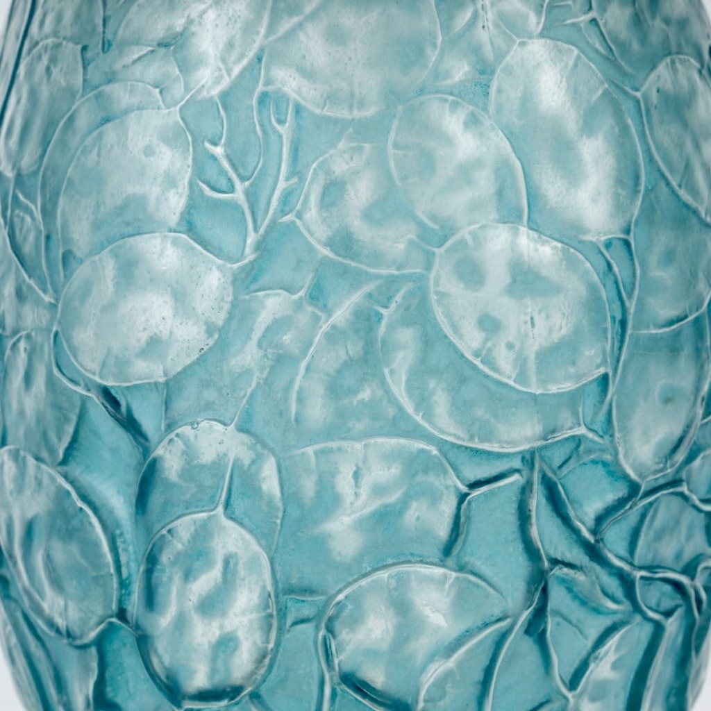 Vase "Monnaie Du Pape" verre blanc patiné bleu turquoise de René LALIQUE 