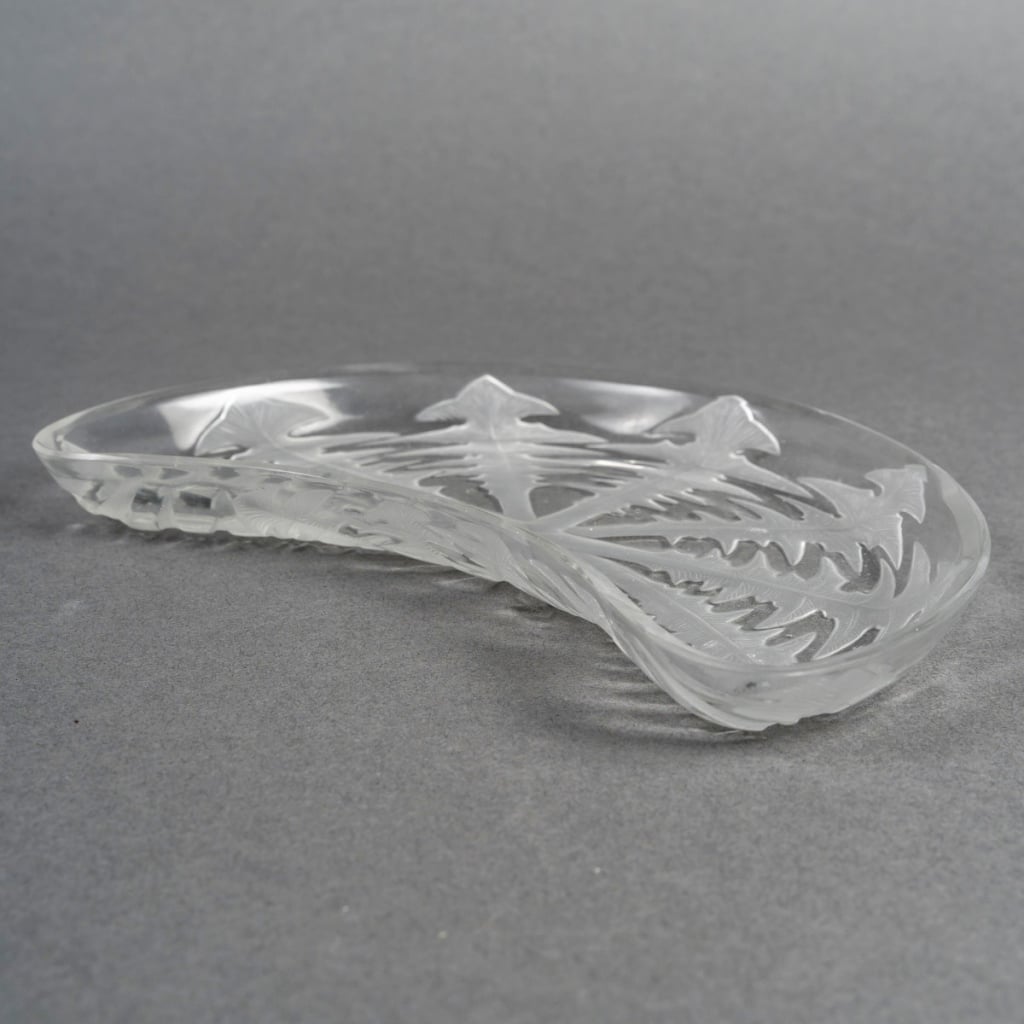 Suite de 6 Assiettes à Salade "Pissenlit" verre blanc de René LALIQUE 