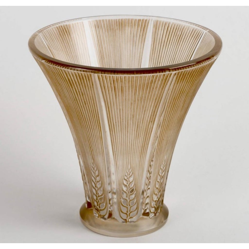 Vase "Epis" verre blanc patiné sépia de René LALIQUE 